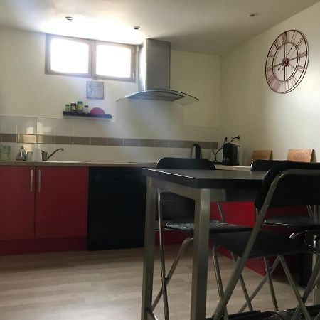 Studio Next To Bordeaux City Center With A Terrace Bègles Kültér fotó